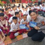 ‎Ditlantas Polda Riau Gencarkan Police Goes To School di SDN 171 Pekanbaru