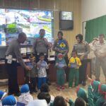 Tanamkan Keselamatan Sejak Dini, Polantas Karib Kenalkan Rambu Lalu Lintas dan Green Policing kepada Anak TK